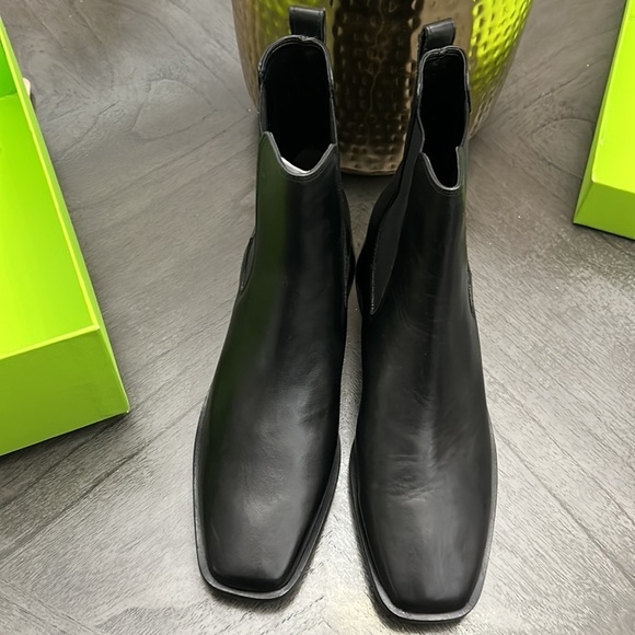 Sam Edelman Women's Thelma Chelsea Boots - Picture 4 of 9